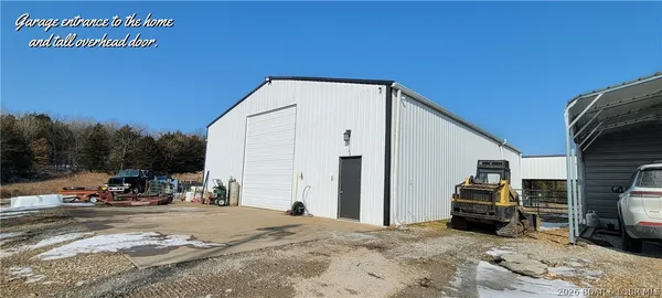 $699,900 | 25266 H Hwy Highway, Lincoln, MO 65338