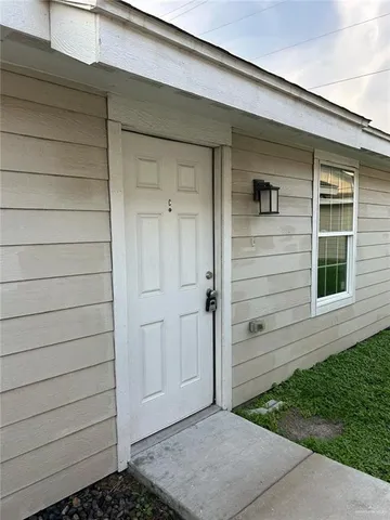 $1,100 | 2222 Multi National, Unit C, Harlingen, TX 78550