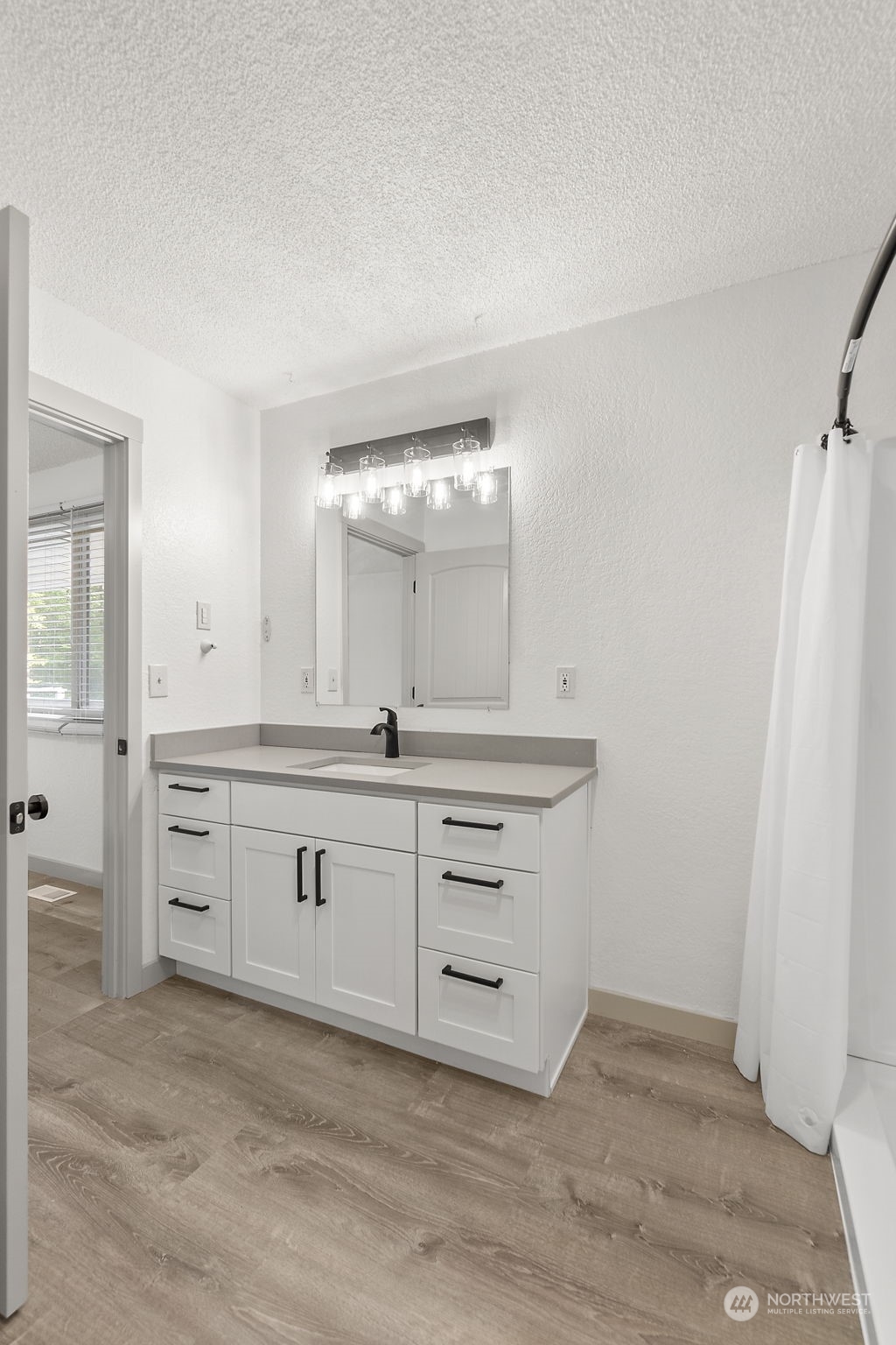 215 Ocean Beach Road Hoquiam, WA 98550 - Photo 17 of 40 Gallery Image 17