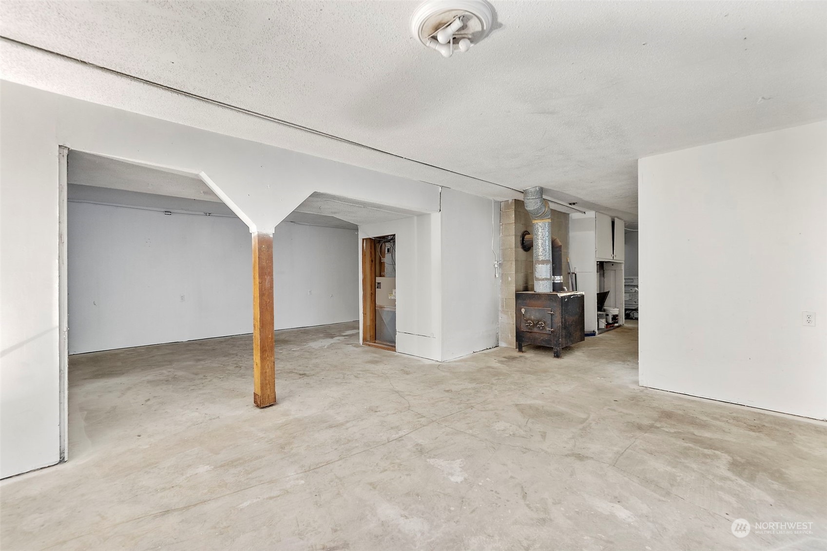 215 Ocean Beach Road Hoquiam, WA 98550 - Photo 22 of 40 Gallery Image 22