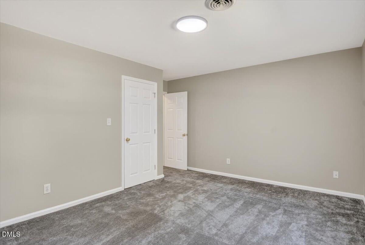 1630 Oxford Road, Unit B Henderson, NC 27536 - Photo 17 of 30 a view of an empty room