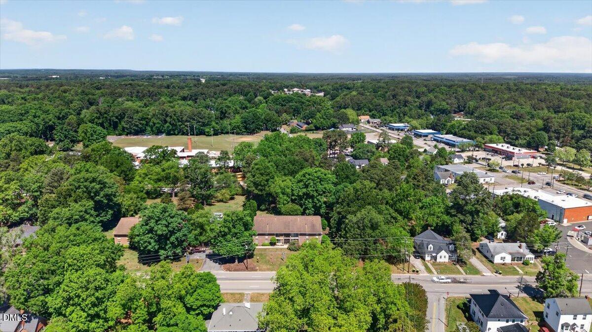1630 Oxford Road, Unit B Henderson, NC 27536 - Photo 25 of 30 an aerial view of a city with lots of residential buildings