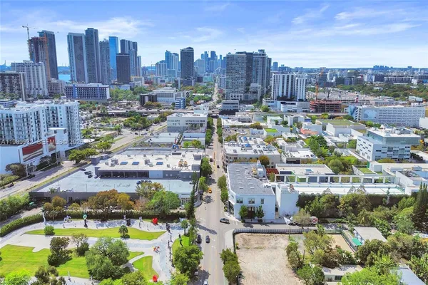 $935,000 | 221 Northeast 48th Terrace, Miami, FL 33137