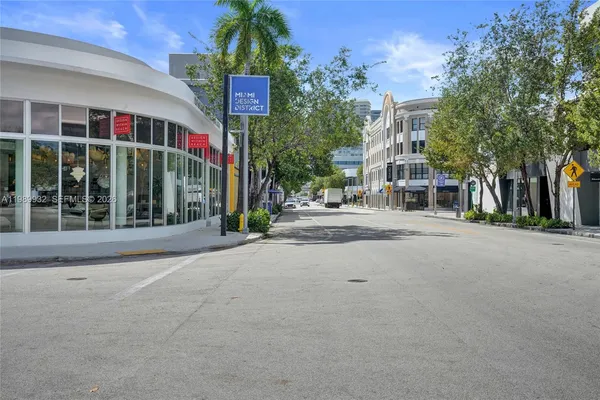 $935,000 | 221 Northeast 48th Terrace, Miami, FL 33137