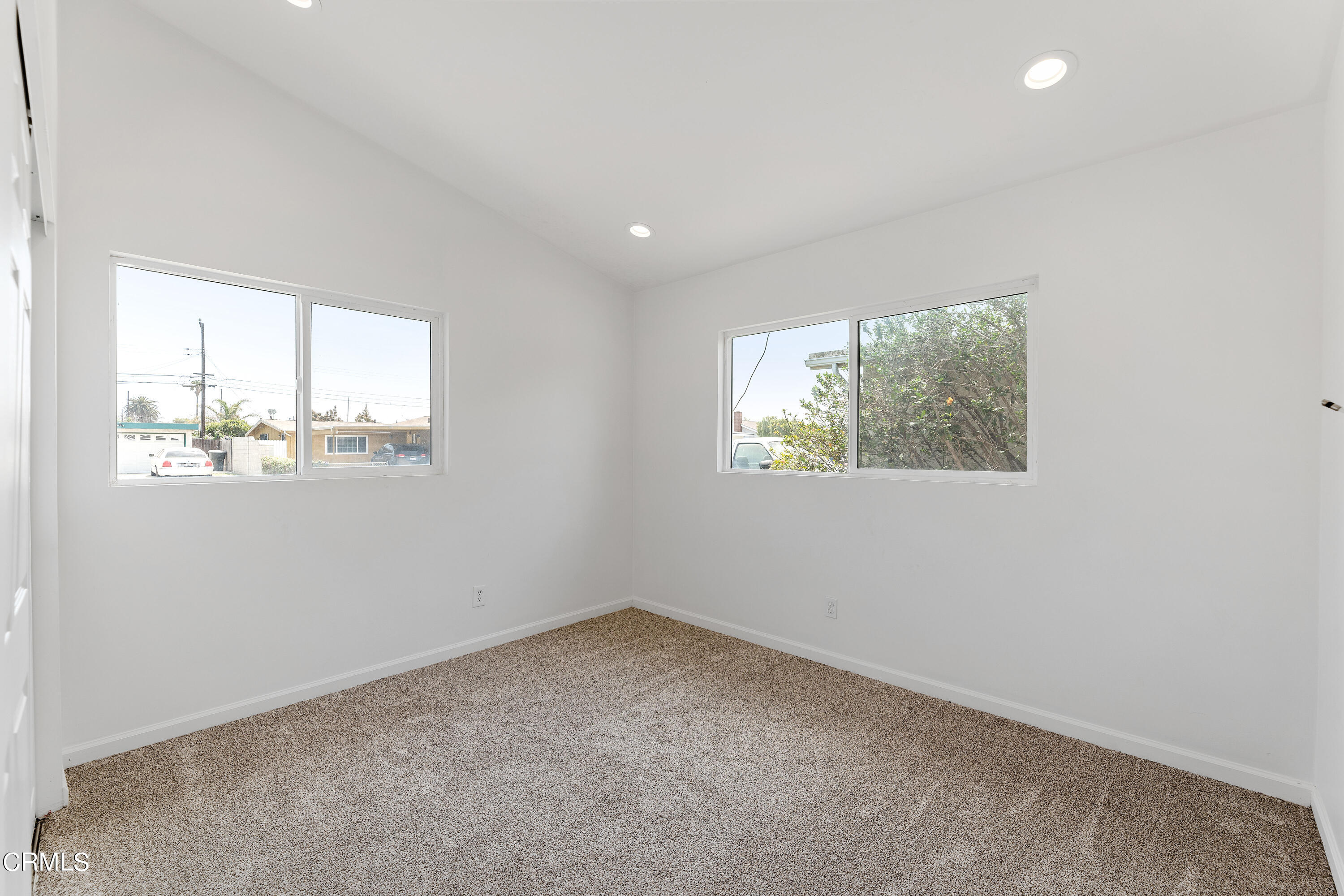 1421 Rialto Street Oxnard, CA 93035 - Photo 14 of 23 1421 RIALTO MLS (13 of 22)