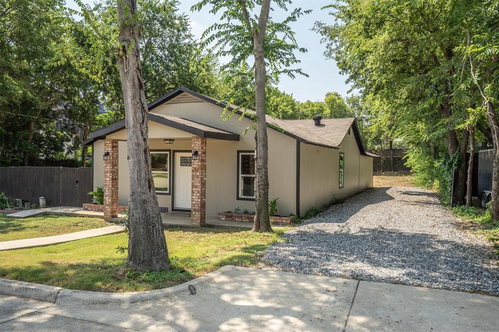 112 Inman Street Denton, TX 76205 - Photo 6 of 36