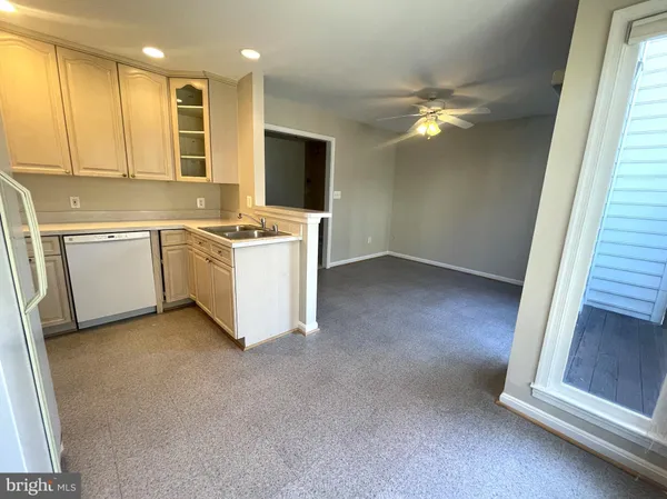 $3,750 | 2450 Garnett Drive, Alexandria, VA 22311