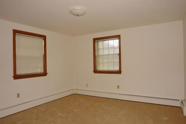 3597 Hartland Road Southwest Roanoke, VA 24015 - Photo 22 of 39 INTERIOR