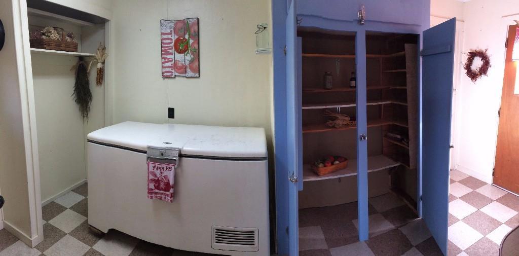 972 Wiscasset Road Pittston, ME 04345 - Photo 13 of 24 Pantry/Mud Room.