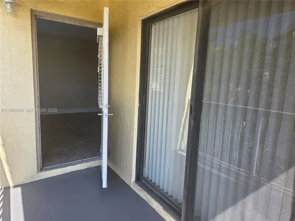 $2,075 | 8100 Geneva Court, Unit 432, Doral, FL 33166