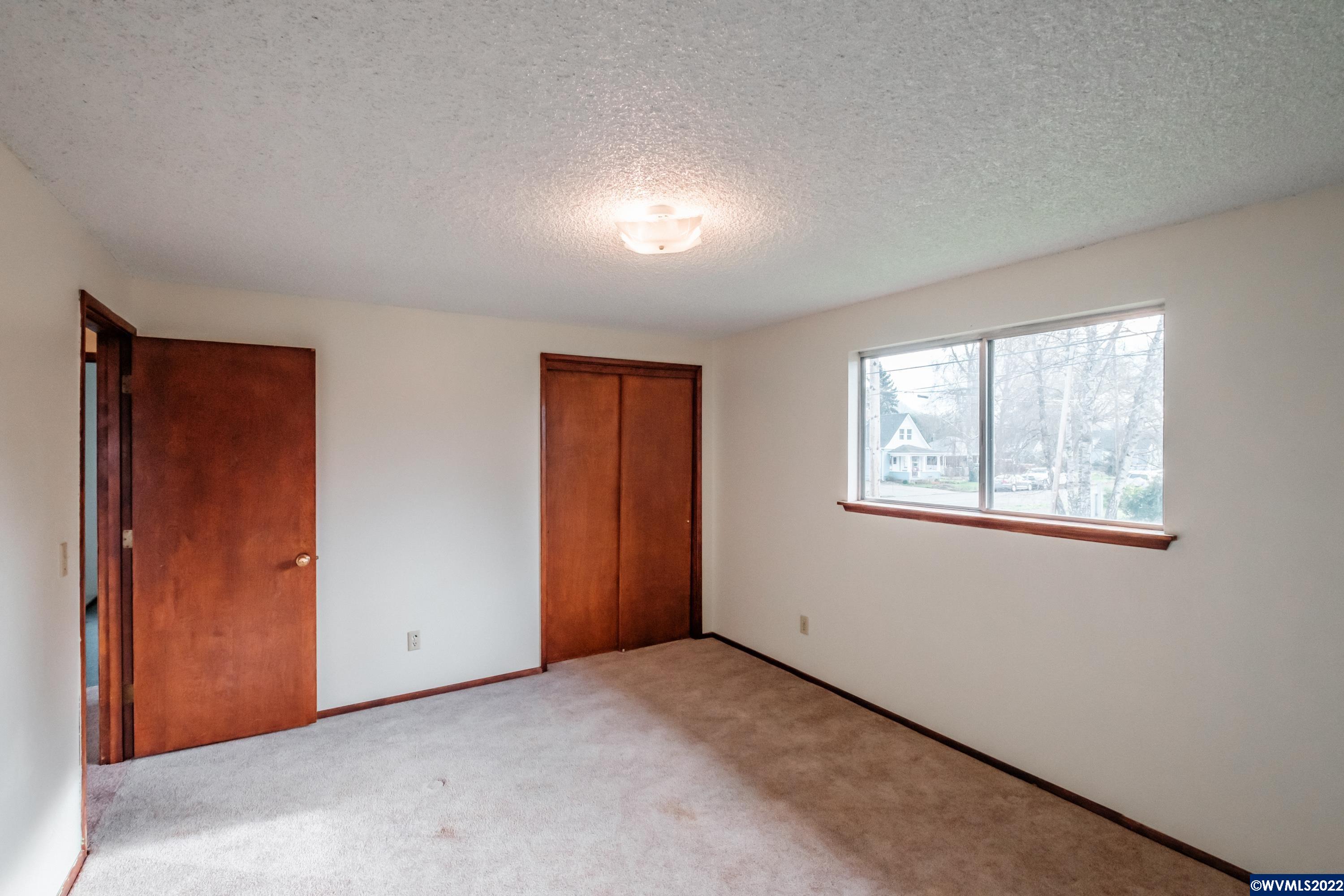 570 Walnut Street Lebanon, OR 97355 - Photo 31 of 41 Gallery Image 31