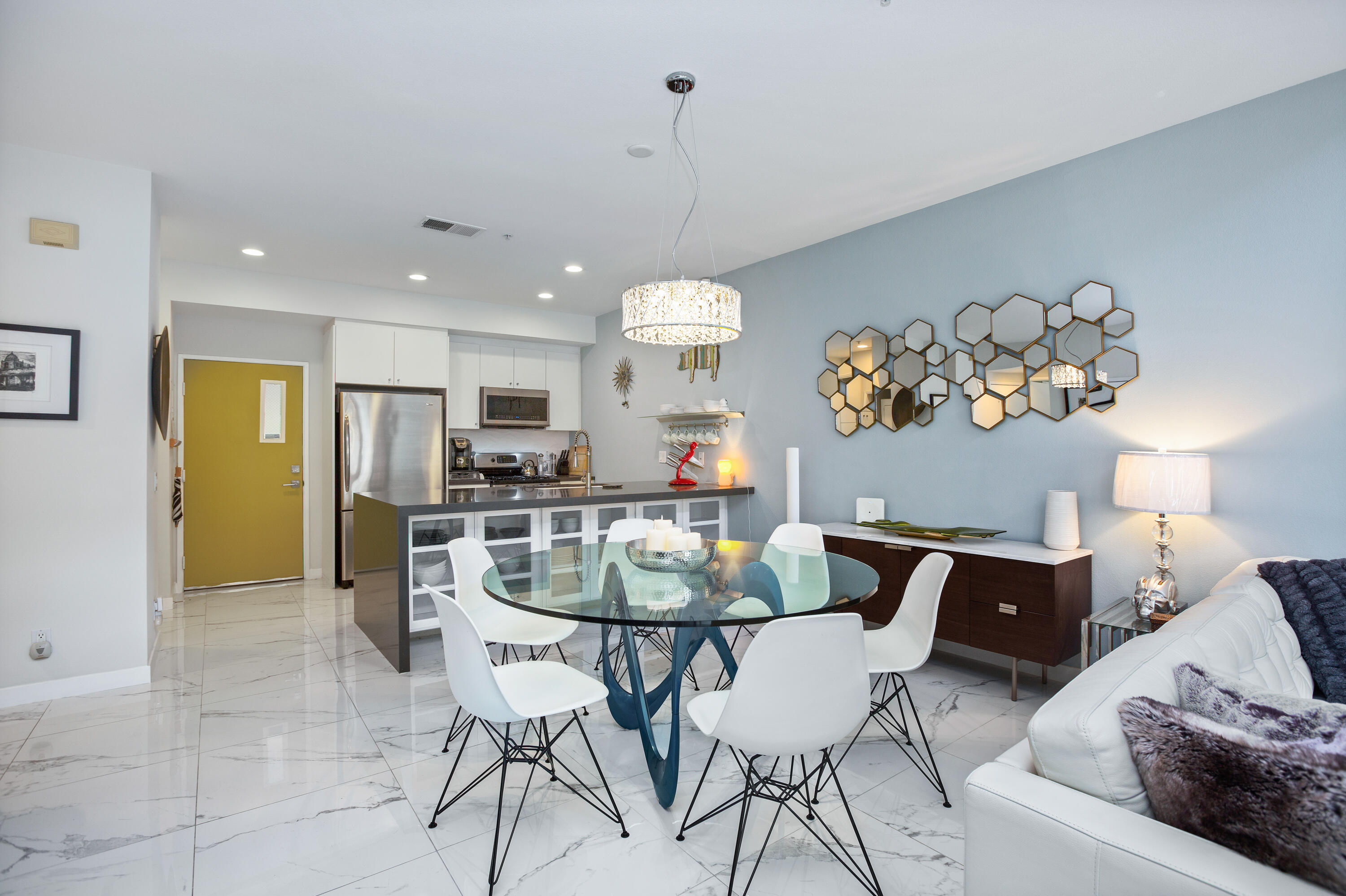 685 East Arenas Road Palm Springs, CA 92262 - Photo 13 of 33 11
