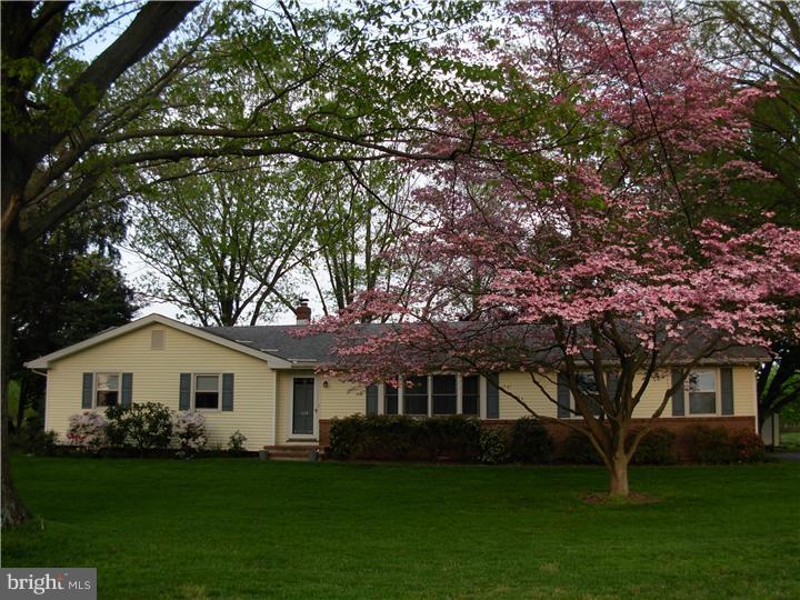 1009 Old York Road Hightstown, NJ 08520 - Photo 1 of 16 Gallery Image 1