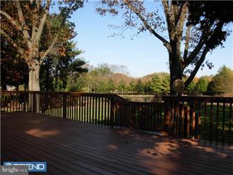 1009 Old York Road Hightstown, NJ 08520 - Photo 4 of 16 Deck