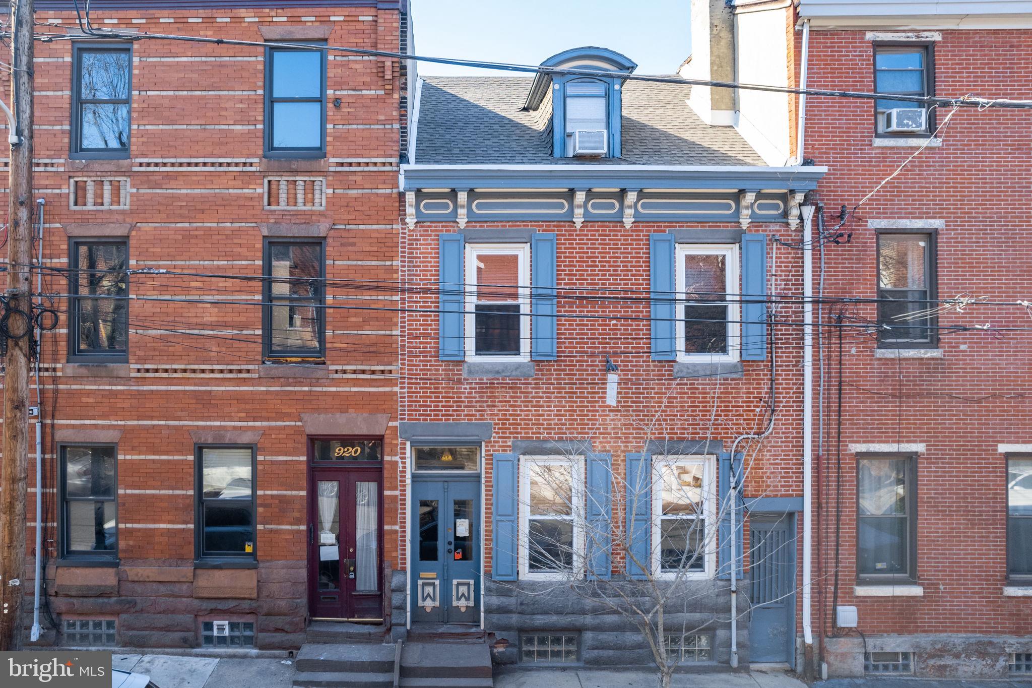 922 North 4th Street Philadelphia, PA 19123 - Photo 1 of 44 a front view of a building