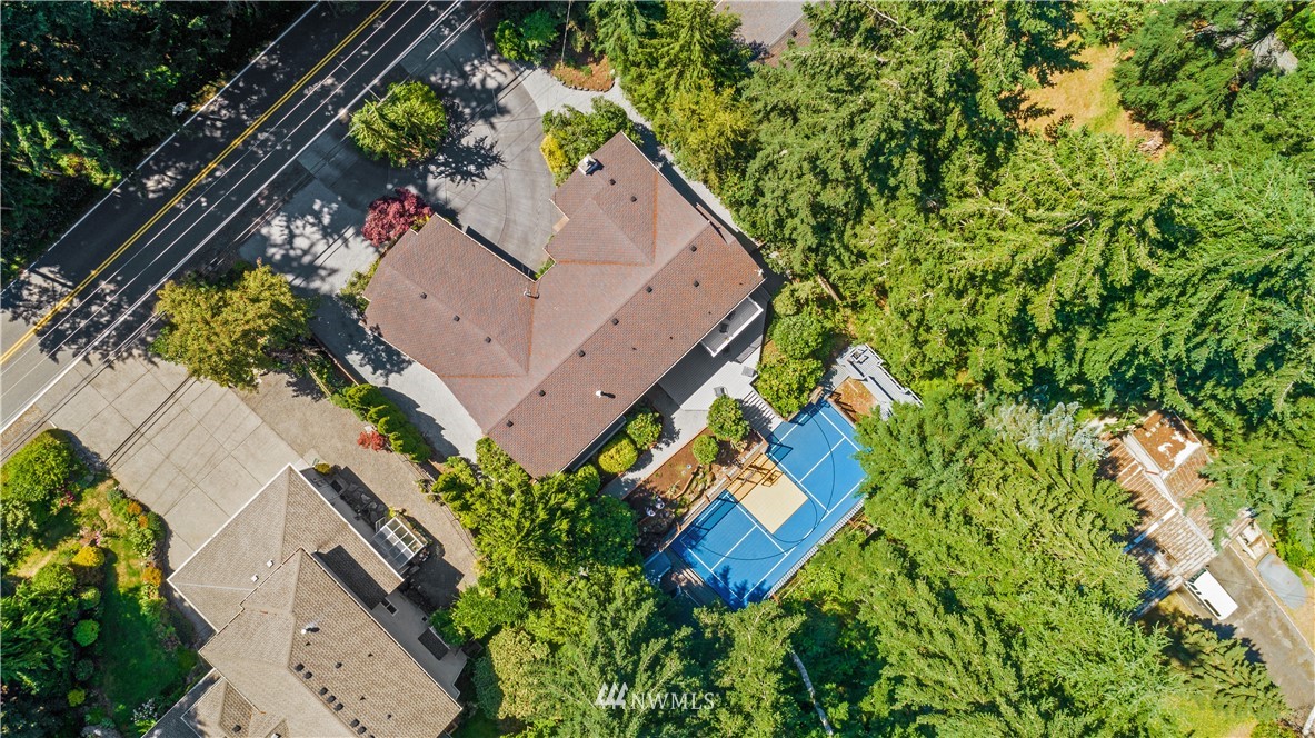 5807 148th Street Southwest Edmonds, WA 98026 - Photo 6 of 14 Gallery Image 6
