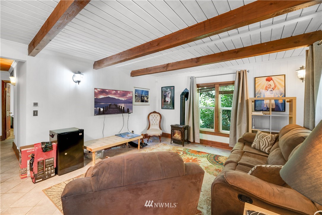 5807 148th Street Southwest Edmonds, WA 98026 - Photo 9 of 14 Gallery Image 9