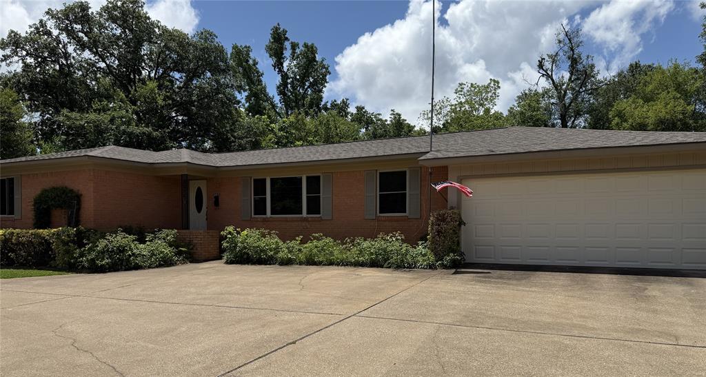 2015 East 5th Street Tyler, TX 75701 - Photo 1 of 30