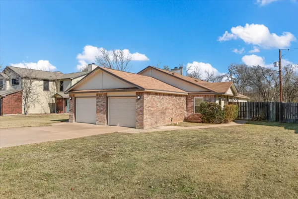 $500,000 | 13401 Saddlebrook Trail, Austin, TX 78729