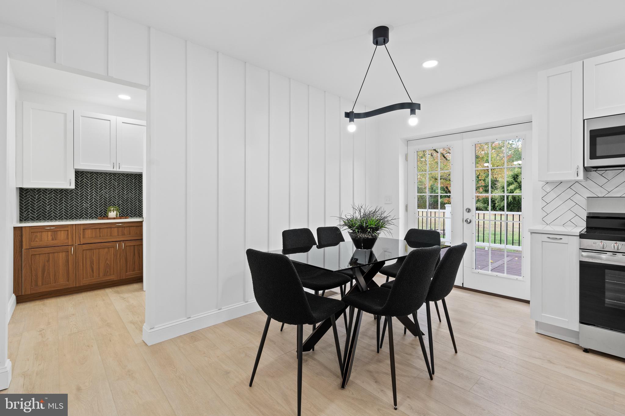 924 Bethlehem Pike Colmar, PA 18915 - Photo 6 of 47 a view of a dining room with furniture and a window