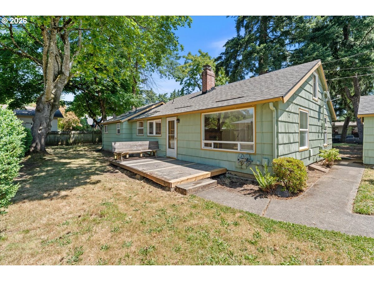 13209 Northeast San Rafael Street Portland, OR 97230 - Photo 27 of 35