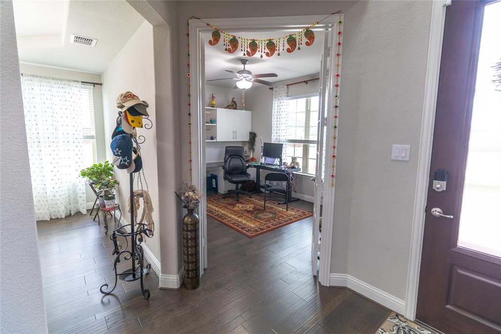9785 Hickory Hill Road Frisco, TX 75035 - Photo 9 of 37
