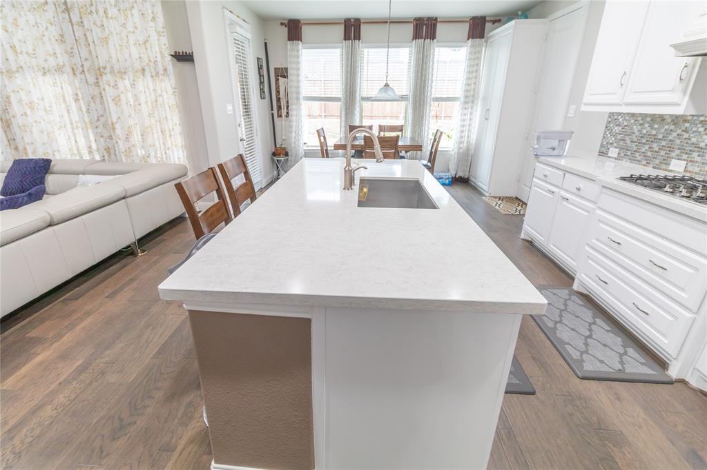 9785 Hickory Hill Road Frisco, TX 75035 - Photo 10 of 37