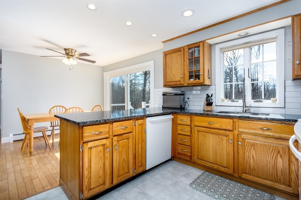 371 Sterling Road Holden, MA 01522 - Photo 12 of 41