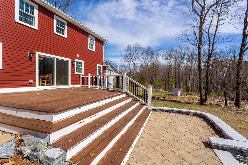 371 Sterling Road Holden, MA 01522 - Photo 38 of 41