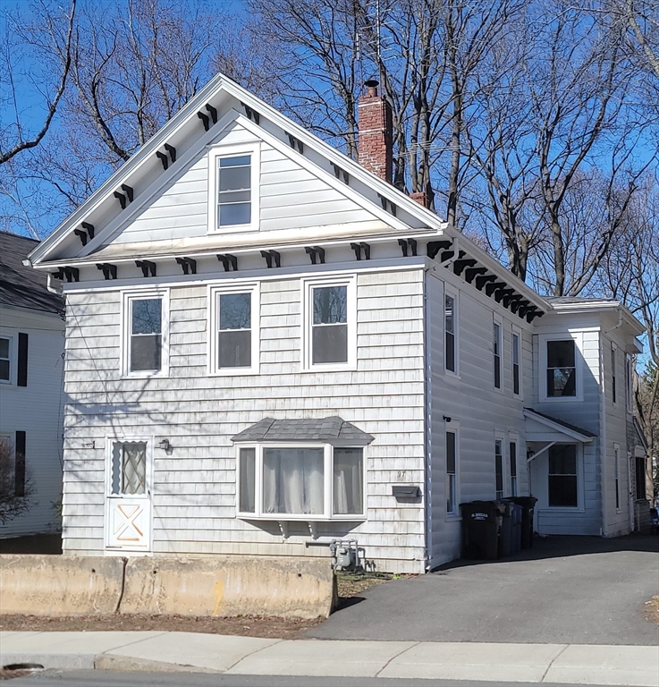 97 Elm Street Amesbury, MA 01913 - Photo 1 of 19 Gallery Image 1