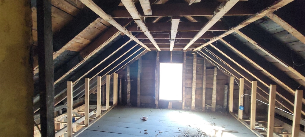 97 Elm Street Amesbury, MA 01913 - Photo 19 of 19 Gallery Image 19