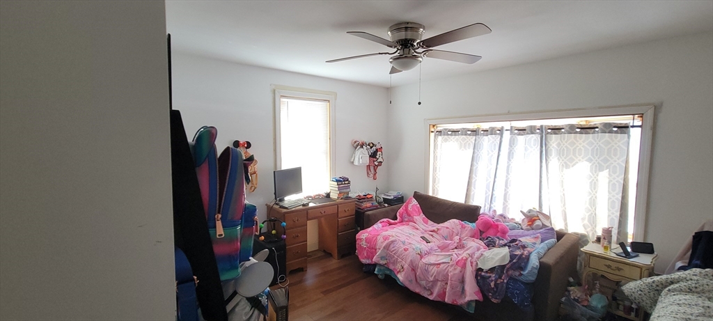 97 Elm Street Amesbury, MA 01913 - Photo 5 of 19 Gallery Image 5