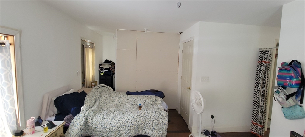 97 Elm Street Amesbury, MA 01913 - Photo 8 of 19 Gallery Image 8