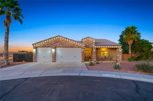 $687,000 | 1102 Bella Luna Drive, Bullhead City, AZ 86429