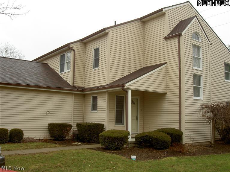 1944 Lillian Road Stow, OH 44224 - Photo 1 of 8 Gallery Image 1