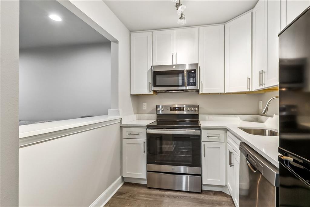 1765 Coliseum Street, Unit 211 New Orleans, LA 70130 - Photo 5 of 8