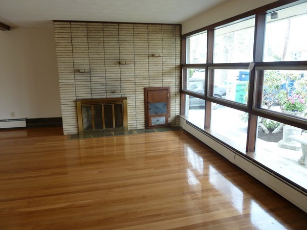 8 Gallo Road Lynn, MA 01904 - Photo 3 of 28 Gallery Image 3