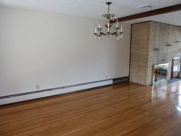 8 Gallo Road Lynn, MA 01904 - Photo 6 of 28 Gallery Image 6
