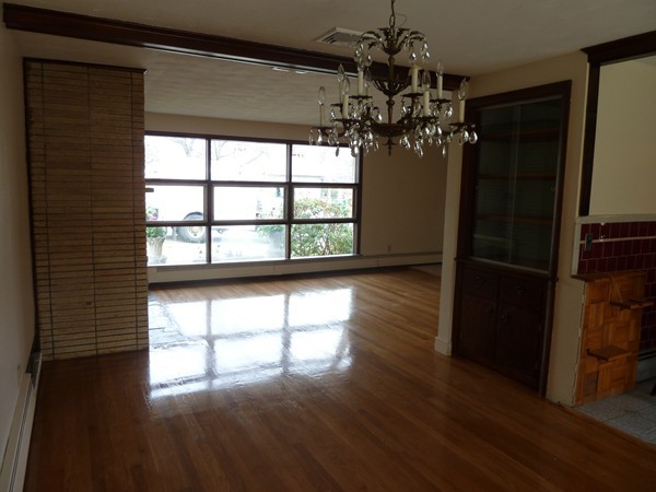 8 Gallo Road Lynn, MA 01904 - Photo 7 of 28 Gallery Image 7
