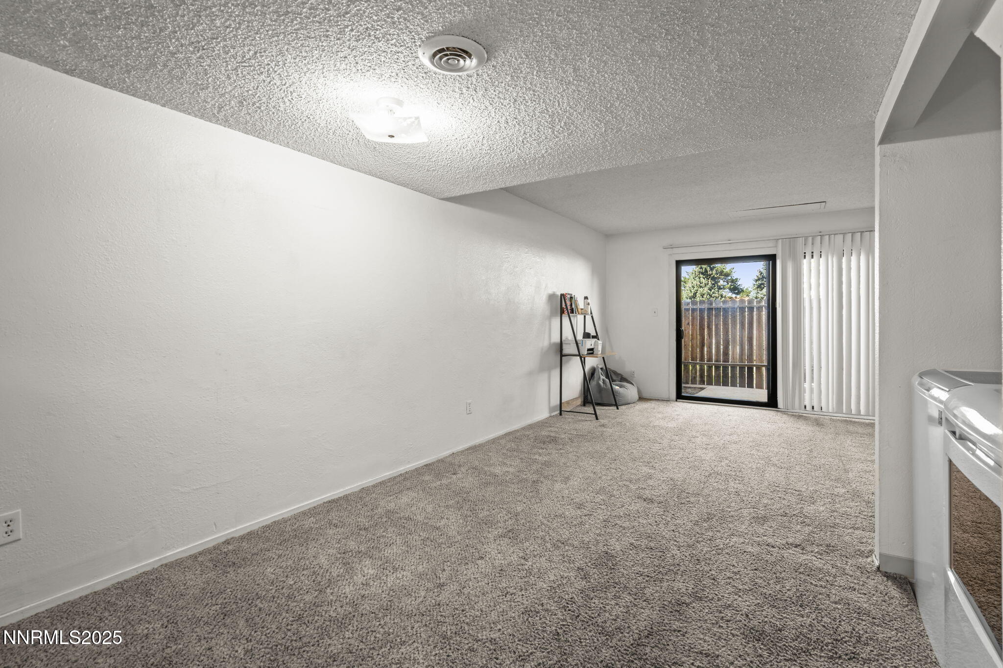 857 Nutmeg Place, Unit 6 Reno, NV 89502 - Photo 7 of 20 6-web-or-mls-_DSC1630