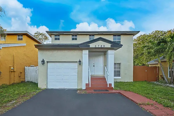 $3,250 | 5789 Woodland Point Drive, Tamarac, FL 33319