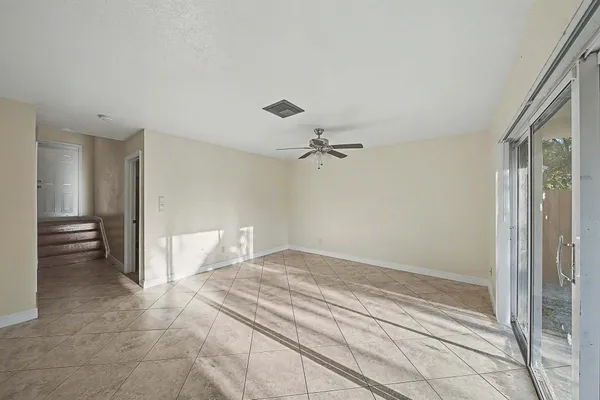 $3,250 | 5789 Woodland Point Drive, Tamarac, FL 33319
