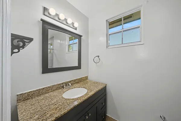 $3,250 | 5789 Woodland Point Drive, Tamarac, FL 33319