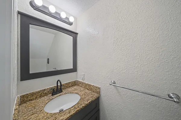 $3,250 | 5789 Woodland Point Drive, Tamarac, FL 33319