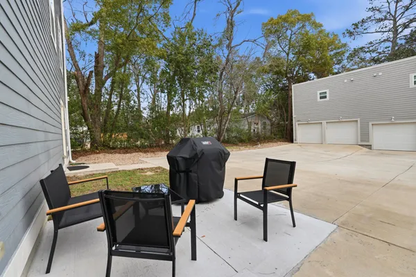 $4,000 | 1241 North Bronough Street, Tallahassee, FL 32303