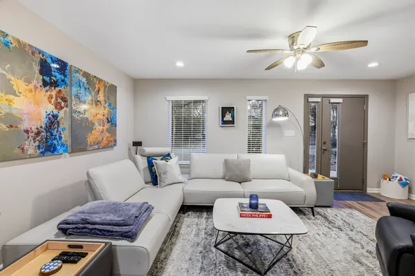 $4,000 | 1241 North Bronough Street, Tallahassee, FL 32303