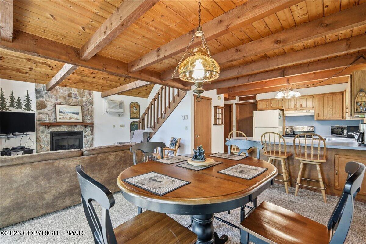 123 Lake In The Clouds Road Canadensis, PA 18325 - Photo 8 of 54 Open Dining