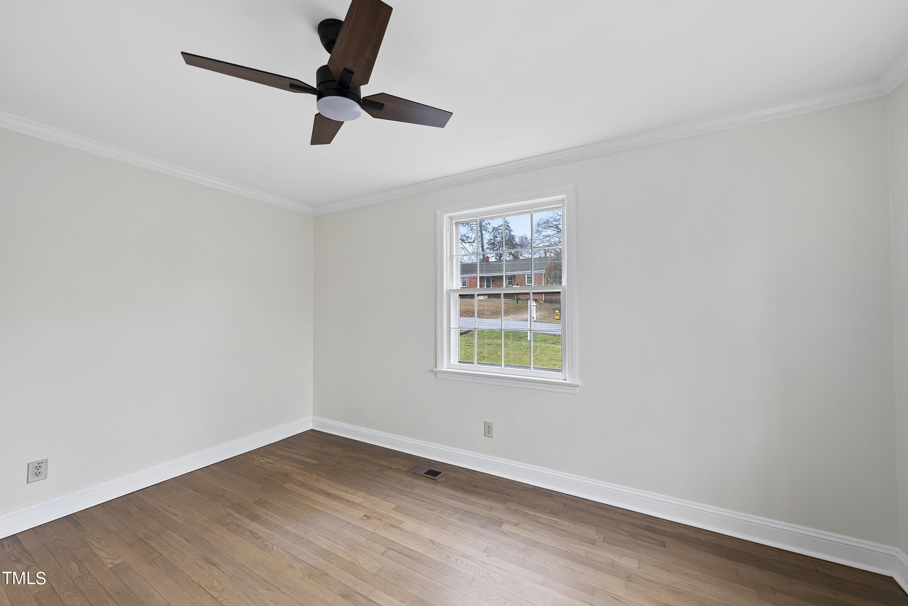 2324 Derby Drive Raleigh, NC 27610 - Photo 12 of 18 DSC01008