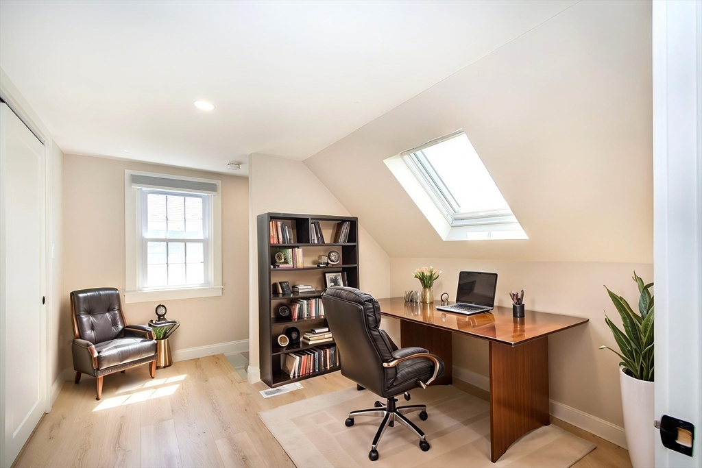 90 Colonial Road Marshfield, MA 02050 - Photo 19 of 35