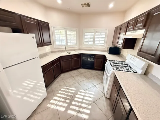 $2,200 | 2162 HAYPENNY Court, Las Vegas, NV 89123